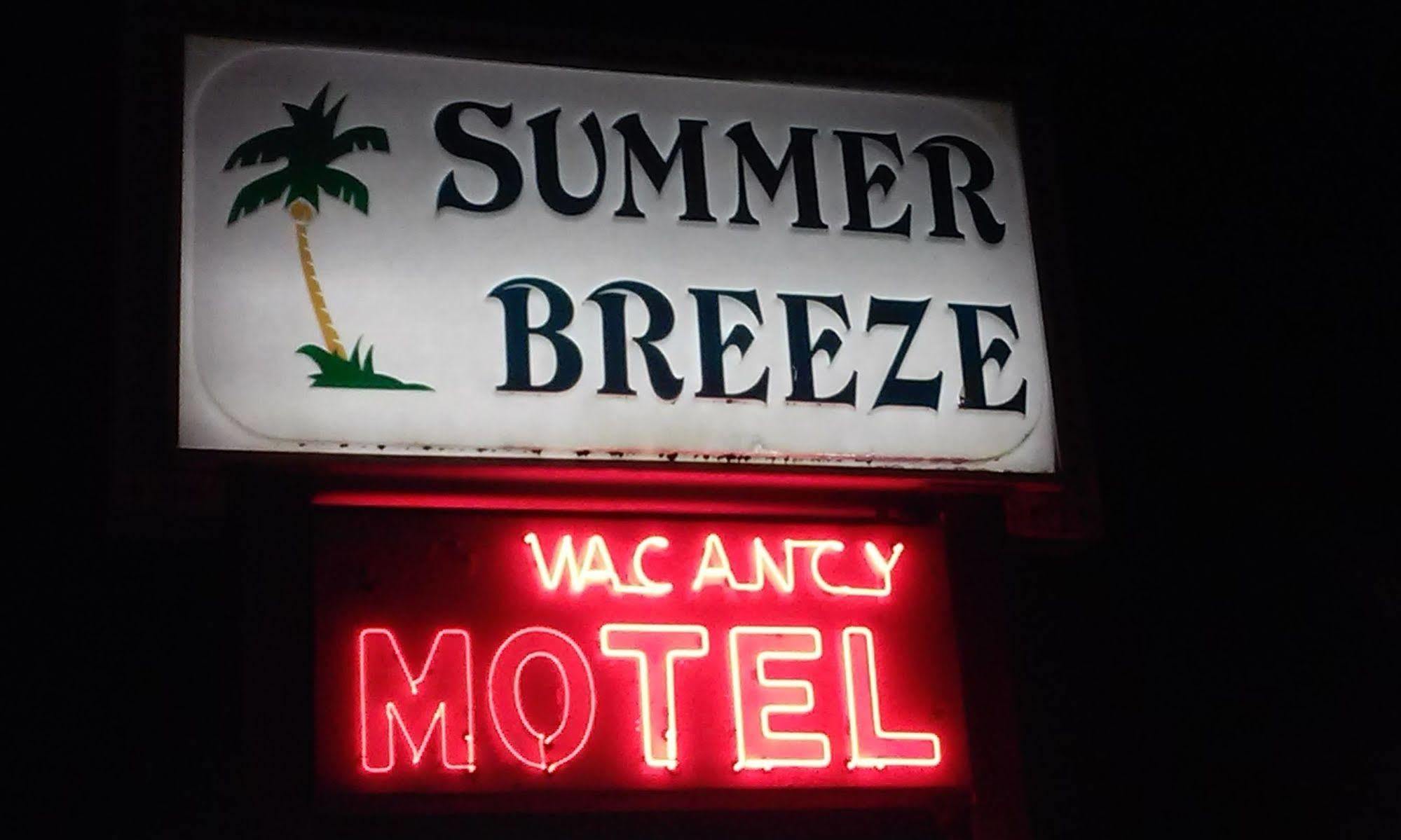 Summer Breeze Motel Upper Grand Lagoon Eksteriør billede
